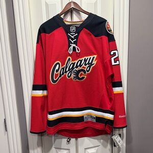 Calgary Flames Reebok Premier Jersey L NWT, Hamilton 27, Stitched Tackle Twill.